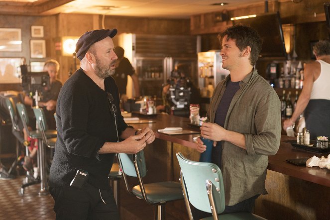 Kevin (Probably) Saves the World - Pilot - Photos - Jason Ritter