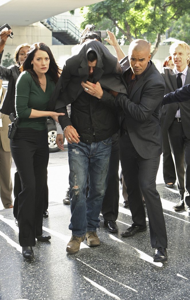 Criminal Minds - The Performer - Photos - Paget Brewster, Shemar Moore