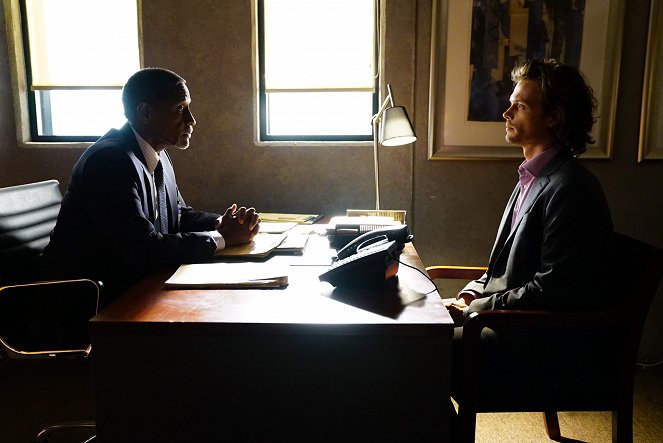 Criminal Minds - Season 13 - To a Better Place - Photos - Tim Russ, Matthew Gray Gubler