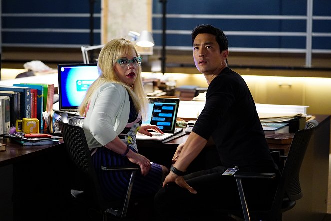 Criminal Minds - Season 13 - Wheels Up - Photos - Kirsten Vangsness, Daniel Henney