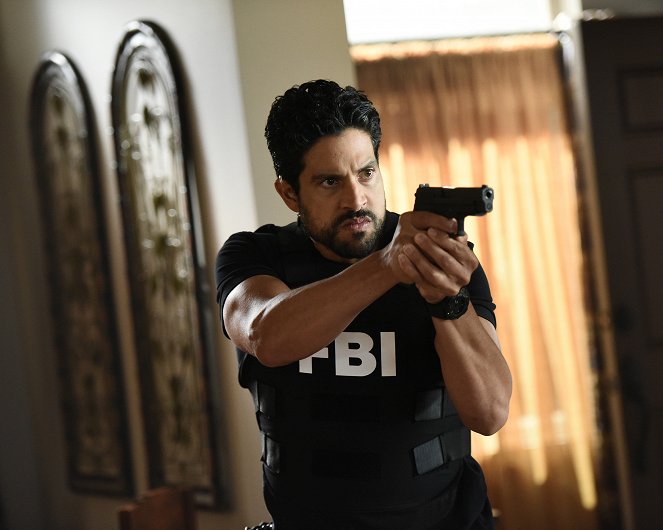 Esprits criminels - Season 12 - Tailler dans le vif - Film - Adam Rodriguez