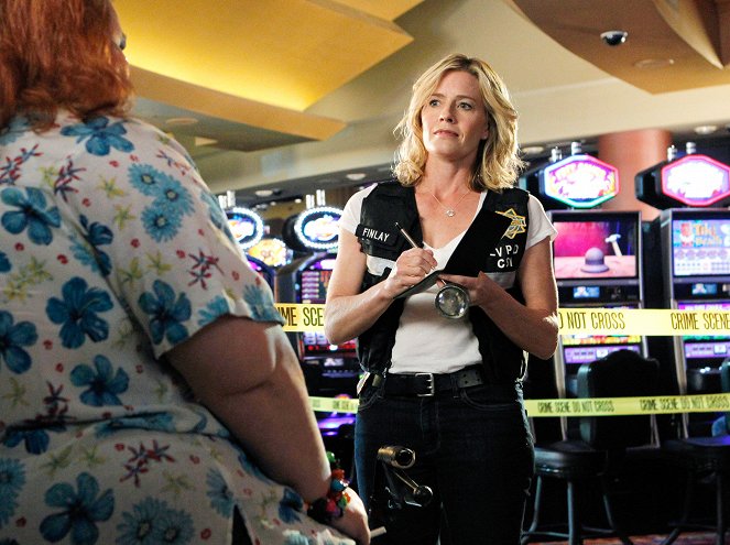 CSI: Kryminalne zagadki Las Vegas - Season 12 - Podzielona decyzja - Z filmu - Elisabeth Shue