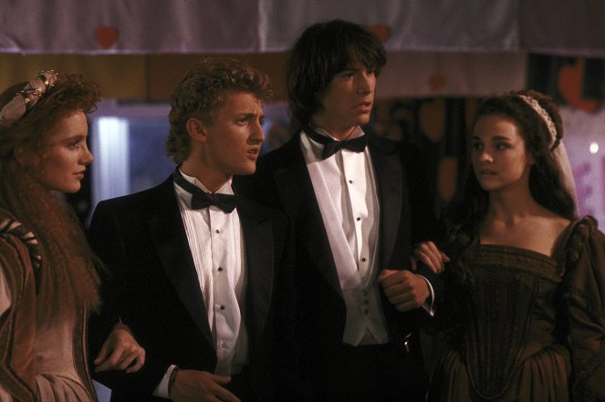Bill & Ted's Excellent Adventure - Photos - Kimberley Kates, Alex Winter, Keanu Reeves, Diane Franklin