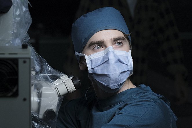 The Good Doctor - Pipes - Photos - Freddie Highmore