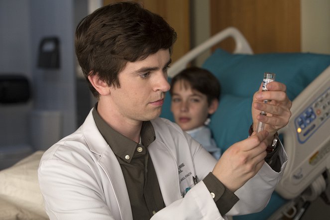 The Good Doctor - Point Three Percent - Photos - Freddie Highmore