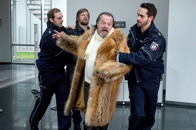 The Last Cop - Season 5 - Es bleibt in der Familie - Photos - Henning Baum, Paul Faßnacht