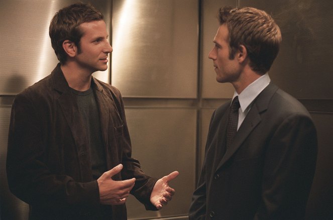 Alias - Season 2 - Cipher - Photos - Bradley Cooper, Michael Vartan