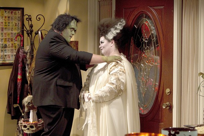Mike & Molly - Season 2 - Happy Halloween - Photos - Billy Gardell, Melissa McCarthy