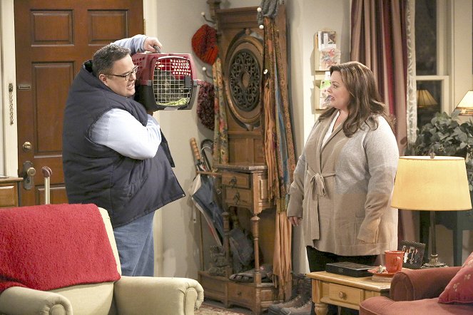 Mike & Molly - Open Mike Night - Photos - David Anthony Higgins, Melissa McCarthy