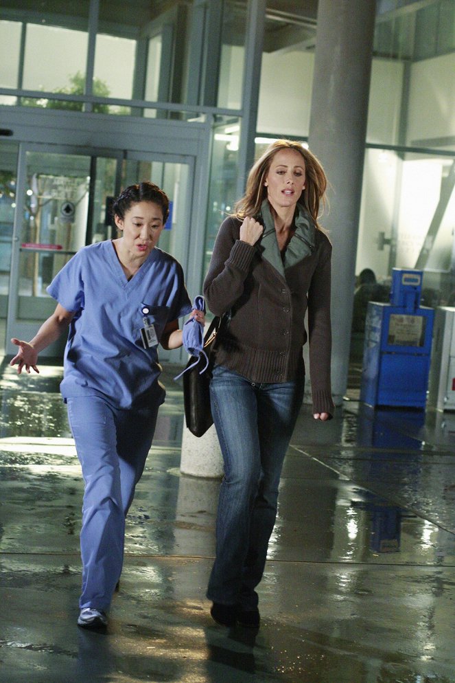 Grey's Anatomy - Die jungen Ärzte - Die Entscheidung - Filmfotos - Sandra Oh, Kim Raver