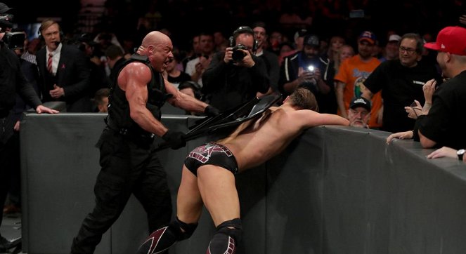WWE TLC: Tables, Ladders & Chairs - Photos - Kurt Angle