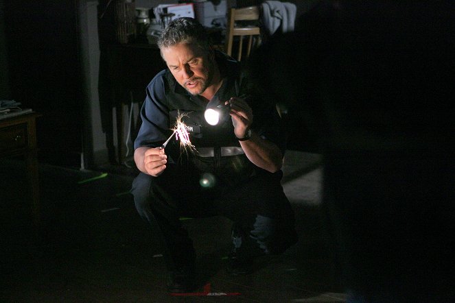 CSI: Crime Scene Investigation - Season 6 - Werewolves - Photos - William Petersen