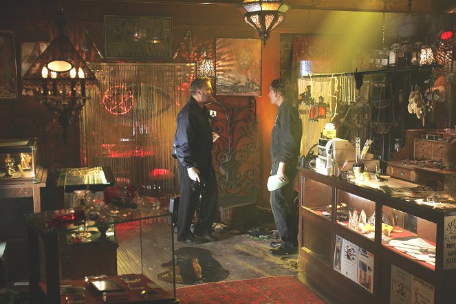 CSI: Crime Scene Investigation - Spellbound - De la película - William Petersen, Eric Szmanda