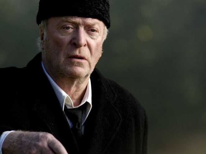 Is Anybody There? - Filmfotos - Michael Caine