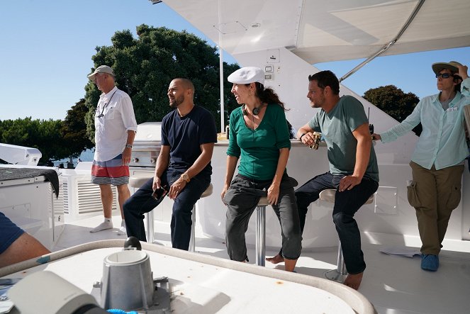 Grey's Anatomy - Come on Down to My Boat, Baby - Making of - Jesse Williams, Justin Chambers