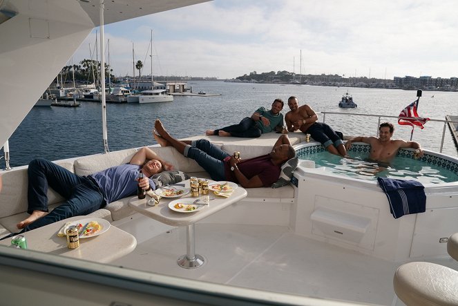 Grey's Anatomy - Come on Down to My Boat, Baby - Van film - Kevin McKidd, Justin Chambers, Jason George, Jesse Williams, Giacomo Gianniotti