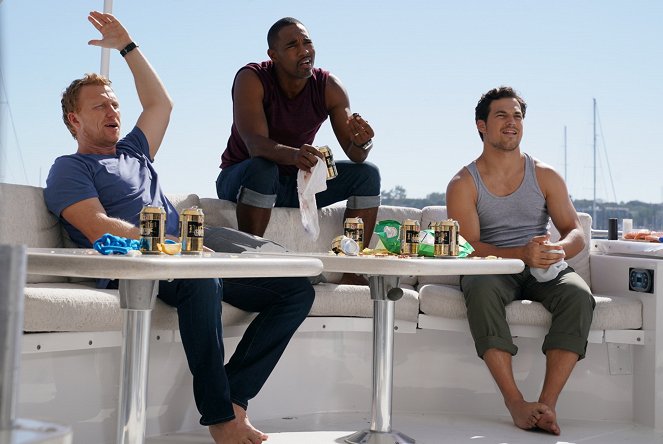 Grey's Anatomy - Come on Down to My Boat, Baby - Van film - Kevin McKidd, Jason George, Giacomo Gianniotti
