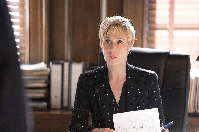 How to Get Away with Murder - Season 4 - Stay Strong, Mama - Photos - Liza Weil