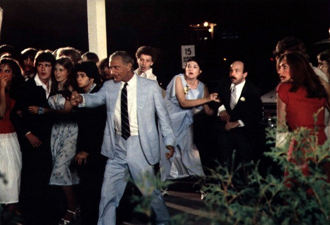 Prom Night: Llamadas de terror - De la película - George Touliatos