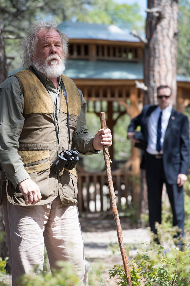 Graves - Season 2 - In His Labyrinth - Film - Nick Nolte