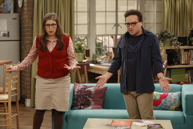 The Big Bang Theory - Season 11 - The Explosion Implosion - Photos - Mayim Bialik, Johnny Galecki