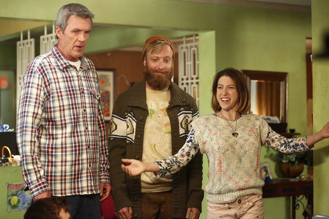 The Middle - Season 8 - The Core Group - Van film - Neil Flynn, Eden Sher