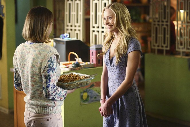 The Middle - Season 8 - The Core Group - Photos - Greer Grammer