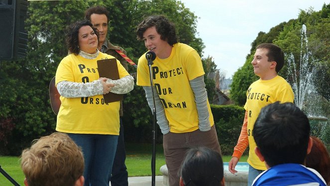 The Middle - Der große Crash - Filmfotos - Jen Ray, Paul Hipp, Charlie McDermott, Atticus Shaffer