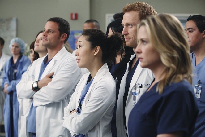 Grey's Anatomy - State of Love and Trust - Photos - Justin Chambers, Sandra Oh, Kevin McKidd