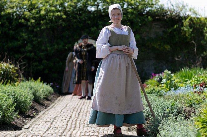 Six Wives with Lucy Worsley - Z filmu