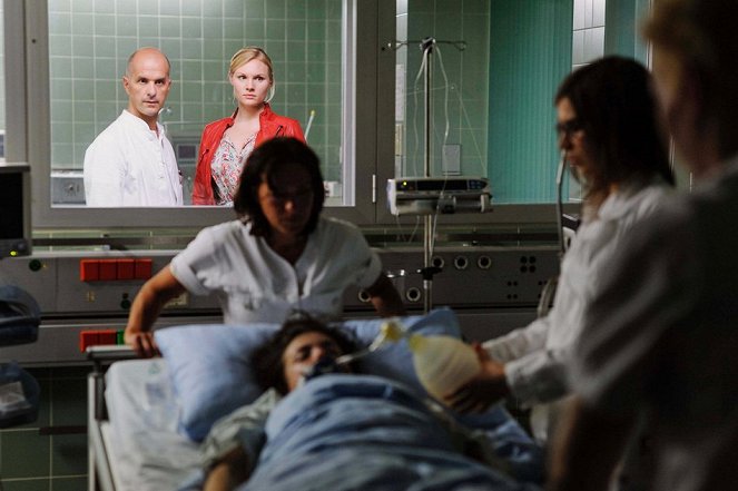 Kreutzer kommt ... ins Krankenhaus - Filmfotos - Christoph Maria Herbst, Rosalie Thomass