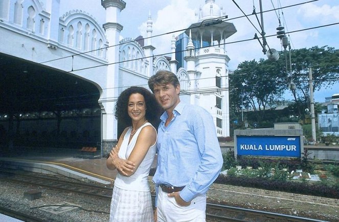 Singapur-Express - Geheimnis einer Liebe - Van de set - Daniel Morgenroth, Barbara Wussow