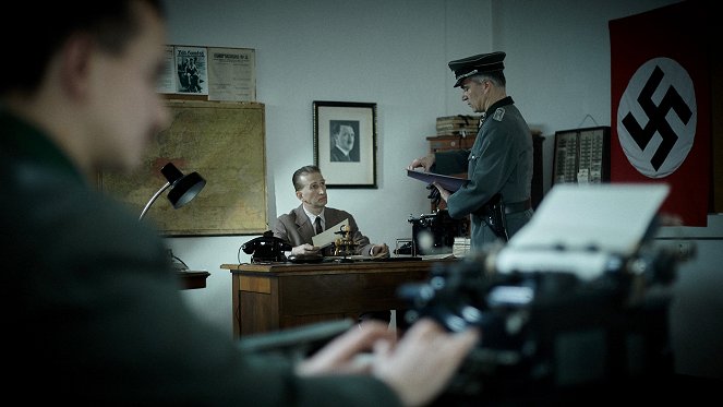 La Case du siècle : Notre espion chez Hitler - Z filmu