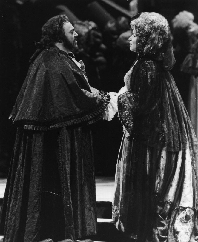 Un ballo in maschera - Photos - Luciano Pavarotti