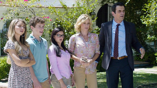 Modern Family - Gute Nachbarn, schlechte Nachbarn - Filmfotos - Sarah Hyland, Nolan Gould, Ariel Winter, Julie Bowen, Ty Burrell