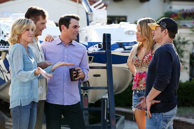 Modern Family - Oh ! Le beau bateau - Film - Julie Bowen, Fred Willard, Ty Burrell, Andrea Anders, Steve Zahn
