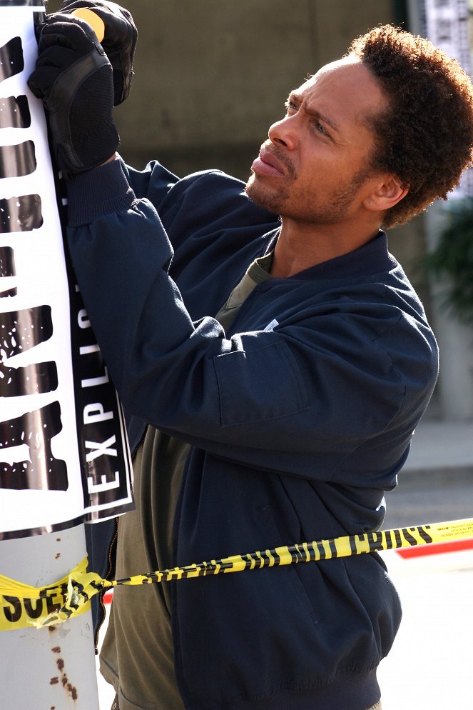 CSI: Crime Scene Investigation - Poppin' Tags - De la película - Gary Dourdan