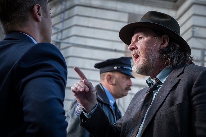 Gotham - A Day in the Narrows - Van film - Donal Logue