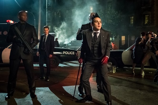 Gotham - A Day in the Narrows - Photos - Ben McKenzie, Robin Lord Taylor