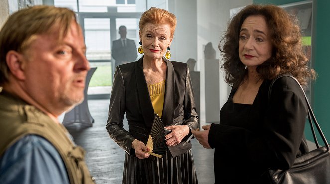 Tatort - Gott ist auch nur ein Mensch - Filmfotos - Axel Prahl, Gertie Honeck, Mechthild Großmann