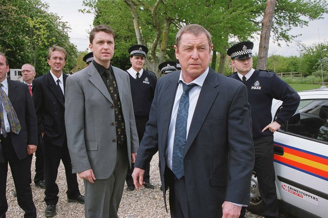 A Midsomer gyilkosságok - Season 7 - A zöld manó - Filmfotók - Daniel Casey, John Nettles