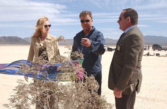 CSI: Kryminalne zagadki Las Vegas - W pudełku - Z filmu - Marg Helgenberger, William Petersen, Paul Guilfoyle