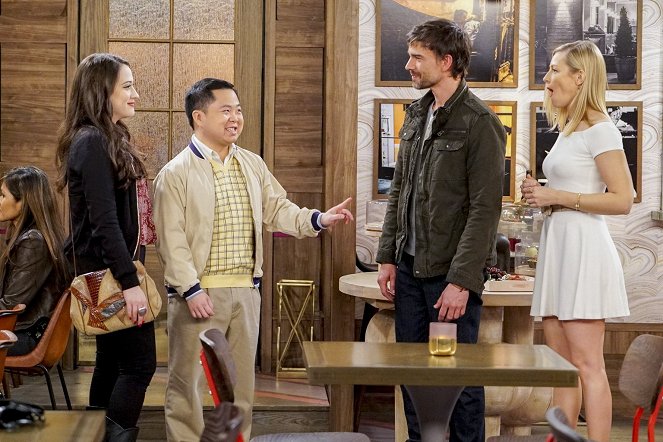 2 Broke Girls - And the Baby and Other Things - Photos - Kat Dennings, Matthew Moy, Christopher Gorham, Beth Behrs