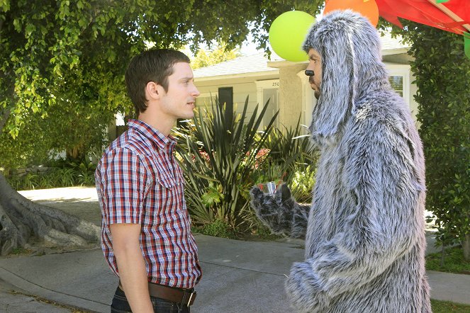 Wilfred - Izolace - Z filmu - Elijah Wood, Jason Gann