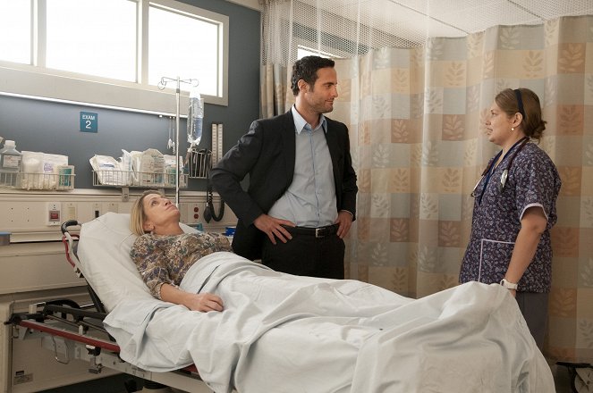 Nurse Jackie - Season 5 - Immer nur lächeln - Filmfotos - Edie Falco, Dominic Fumusa, Merritt Wever