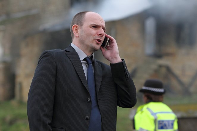DCI Banks - Season 1 - Playing with Fire: Part 1 - Photos - Jack Deam