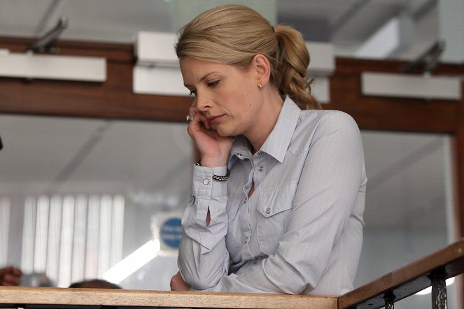 DCI Banks - Playing with Fire: Part 2 - Photos - Andrea Lowe