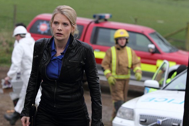 DCI Banks - Playing with Fire: Part 2 - Van film - Andrea Lowe