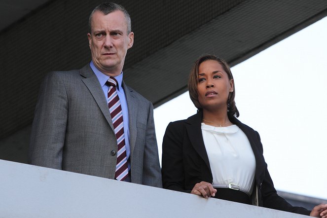 DCI Banks - Playing with Fire: Part 2 - Van film - Stephen Tompkinson, Lorraine Burroughs