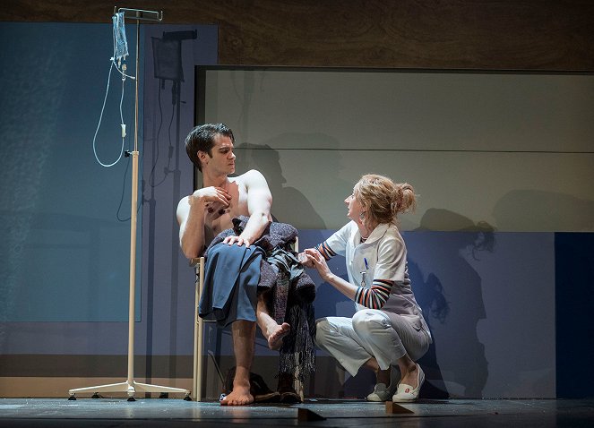 Angels in America Part One - Millennium Approaches - Photos - Andrew Garfield, Amanda Lawrence